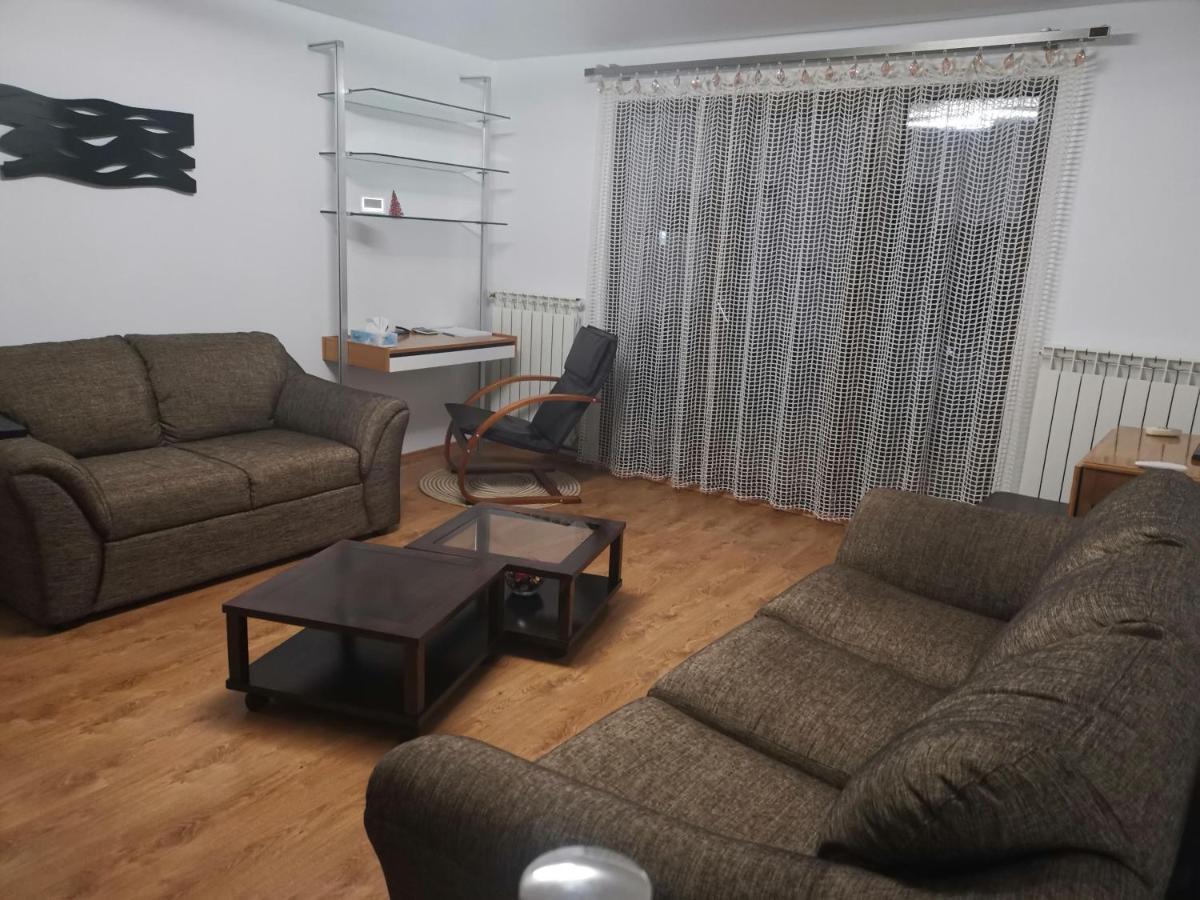 Arka Apartment Craiova Exterior photo